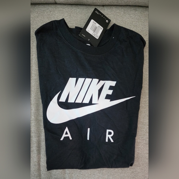 Nike Air Black Tee - Picture 2 of 2